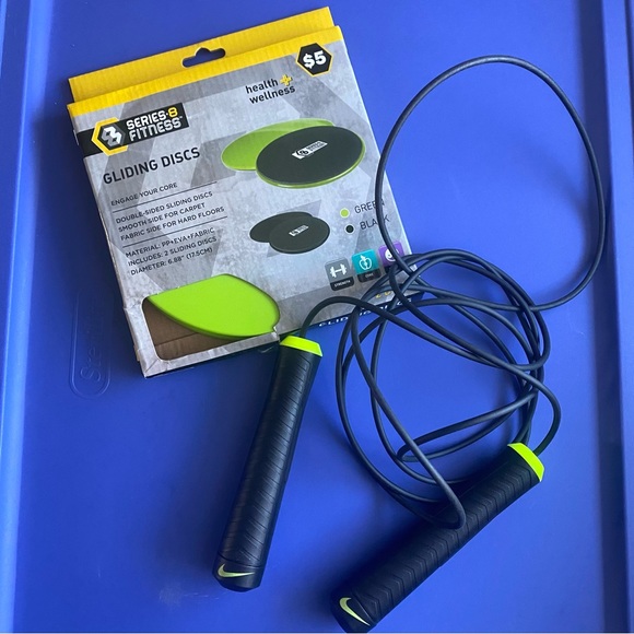 Nike weighted jump rope and Gliding disc - Picture 1 of 4
